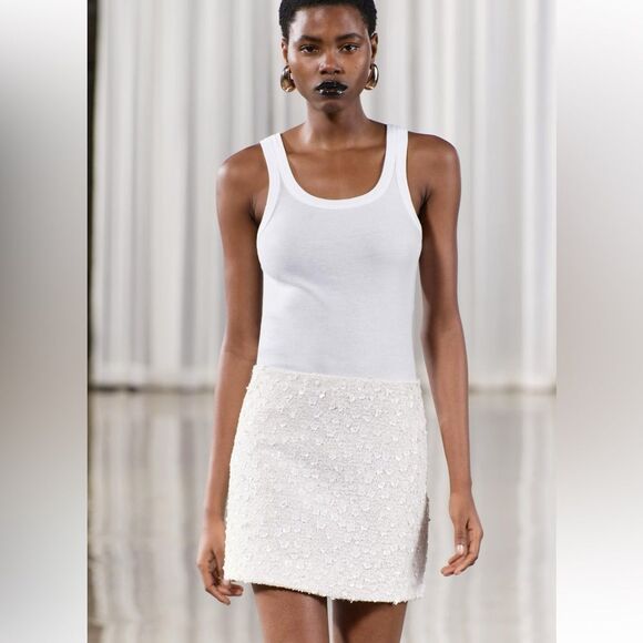 ZARA WHITE SEQUINS MINI SKIRT ZW COLLECTION - Picture 1 of 9